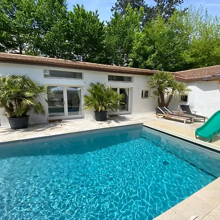Mont-blanc Poolhouse