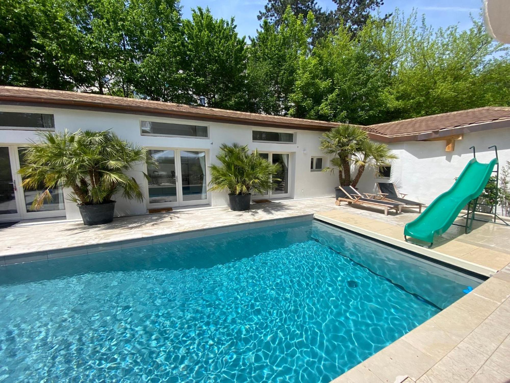 Mont-blanc Poolhouse