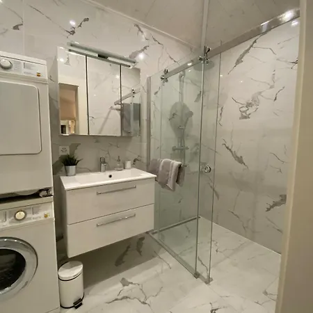 Mont-blanc Poolhouse Apartment Geneva