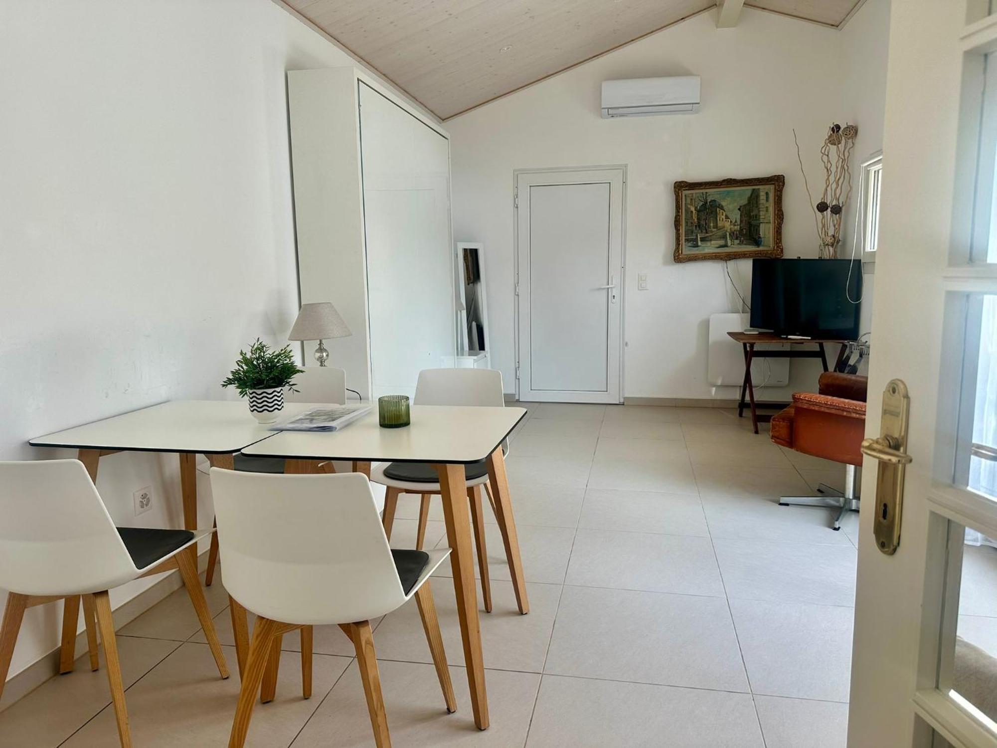 Mont-blanc Poolhouse * Geneva