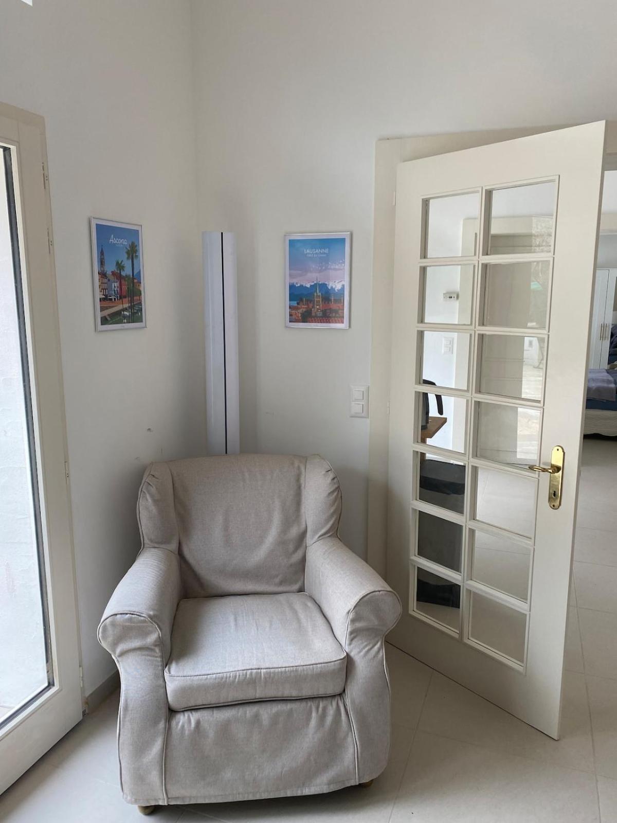 Mont-blanc Poolhouse Apartment